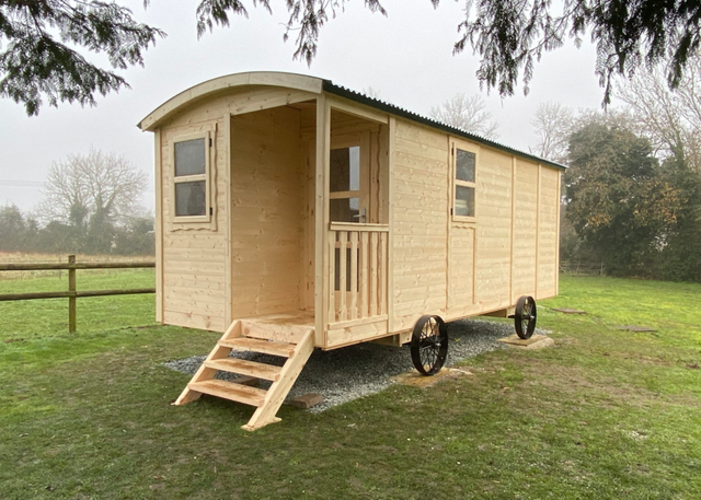 the retreat shepherd hut